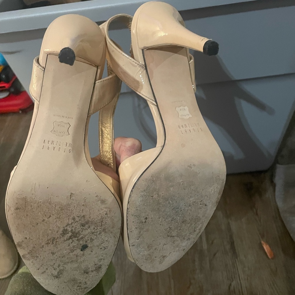 Barely Worn Stuart Weitzman Nude Pumps - image 5